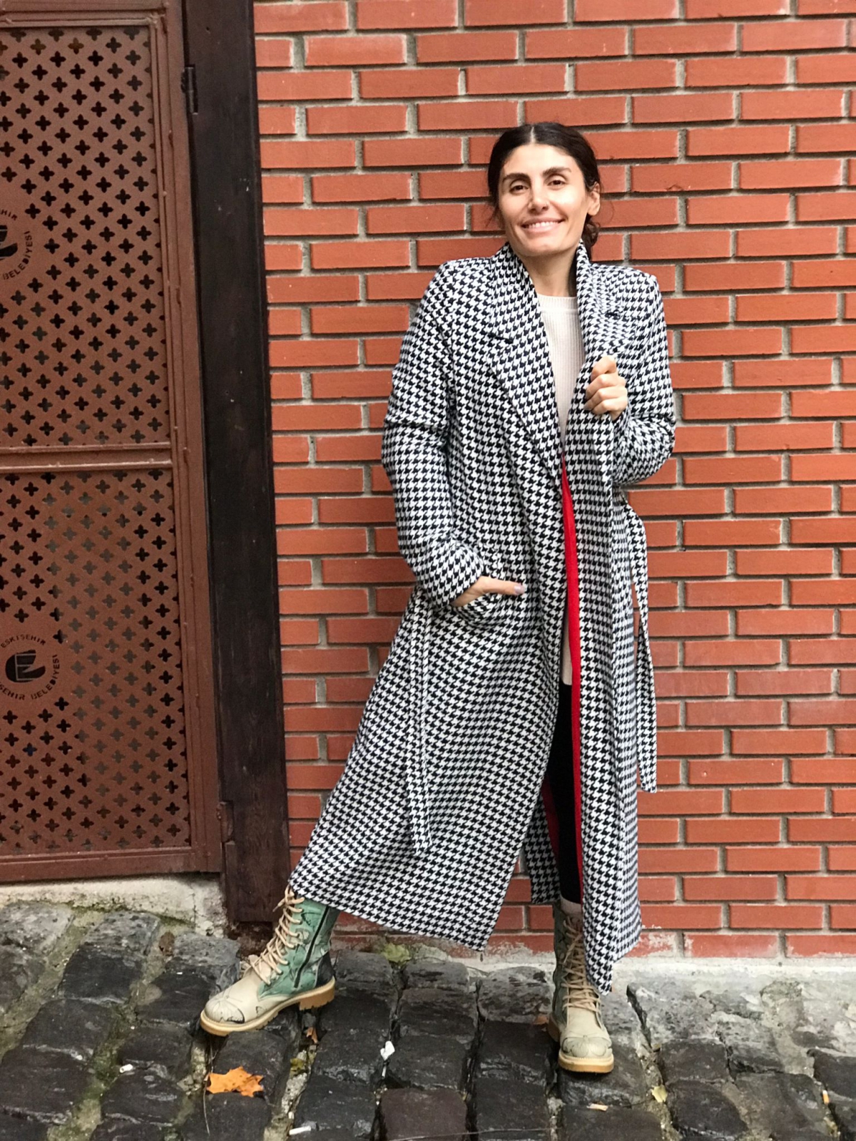 Siyah beyaz kaşe kaban