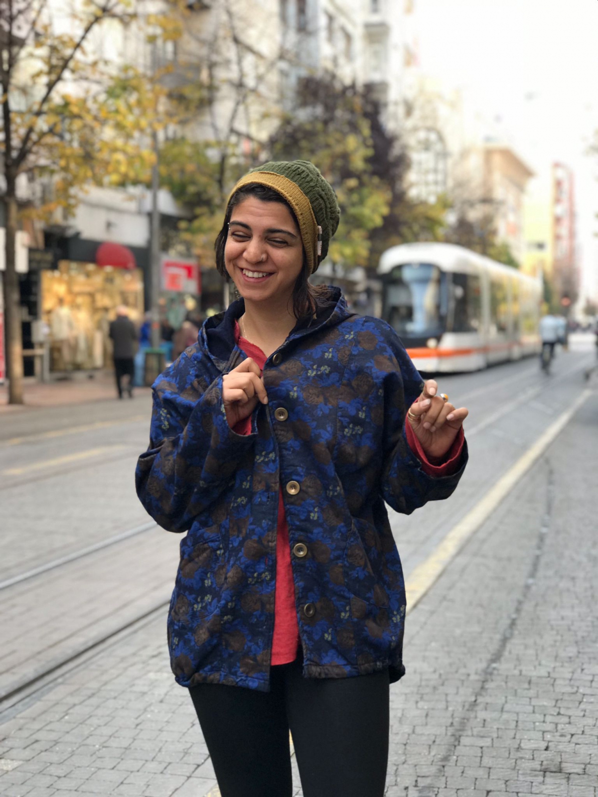 ÇİÇEKLİ KAPŞONLU CEKET