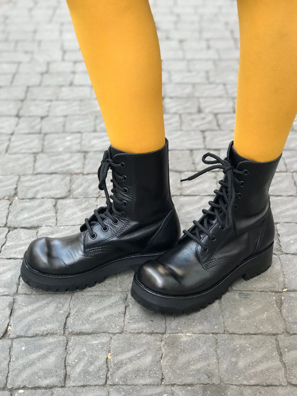 Palyaço postal siyah