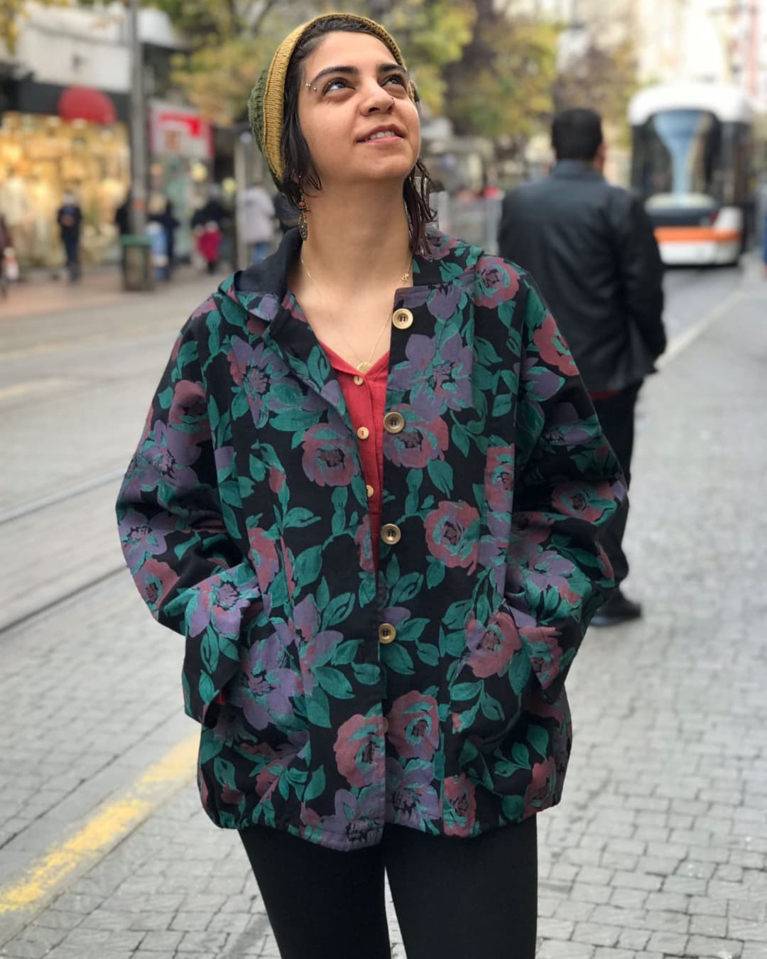 ÇİÇEKLİ KAPŞONLU CEKET