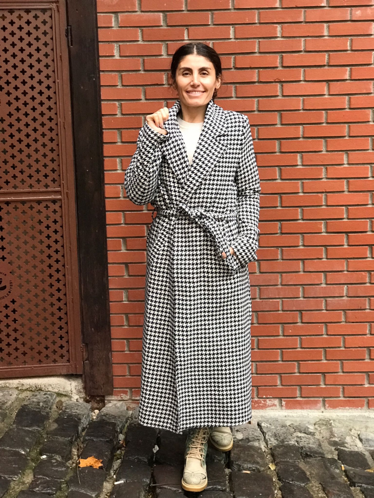Siyah beyaz kaşe kaban