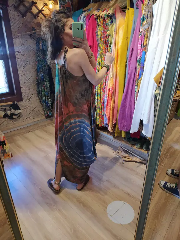 Batik boyundan bağlamalı elbise