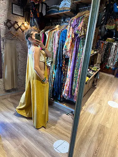 Gülüş Bol Paça Tulum 