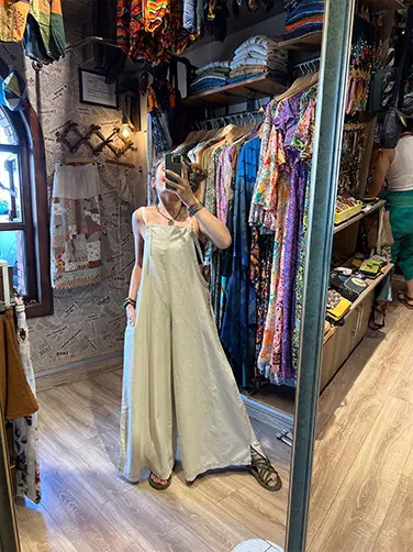 Gülüş Bol Paça Tulum 