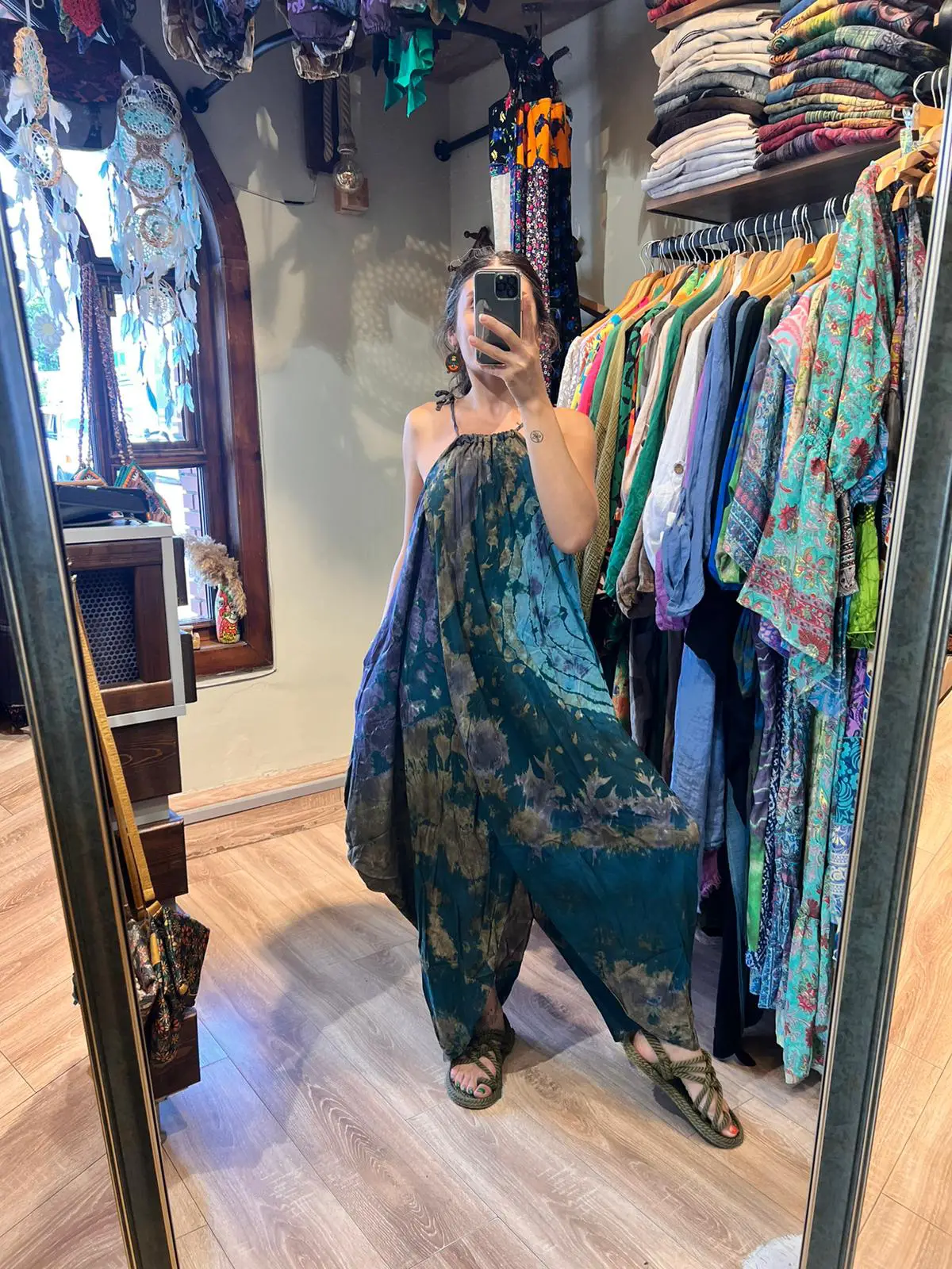 Batik Boyundan Bağlamalı Elbise