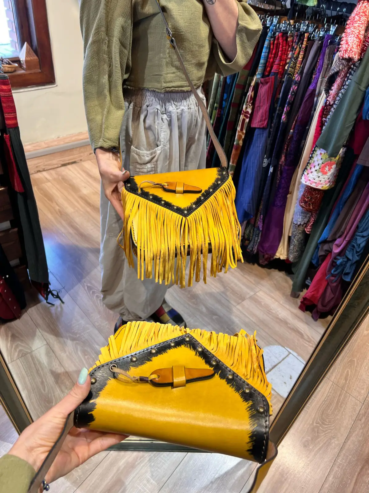 Püskül Deri Çanta