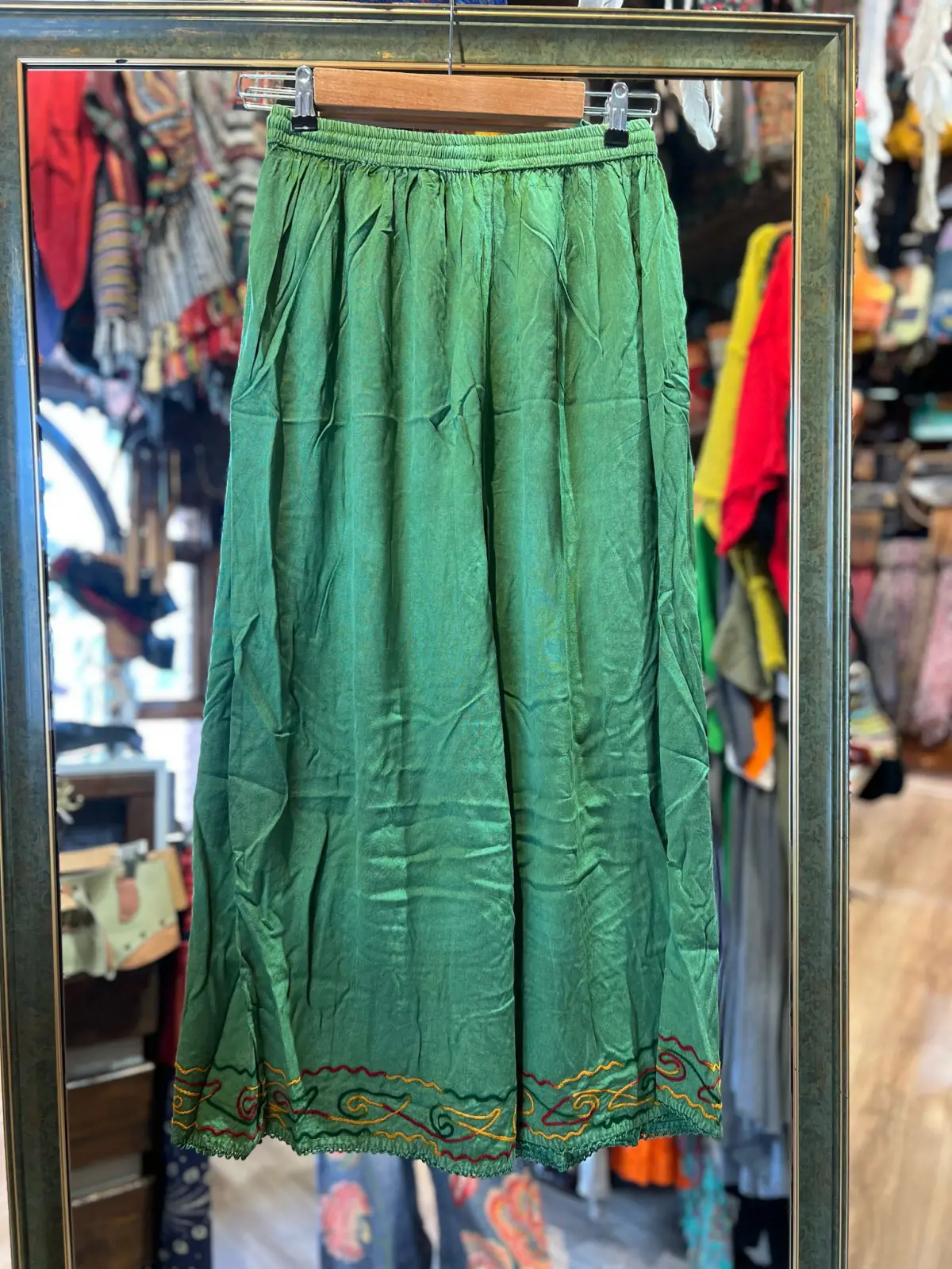 Kapaklı İşli Pantolon 