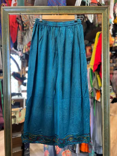 Kapaklı İşli Pantolon 