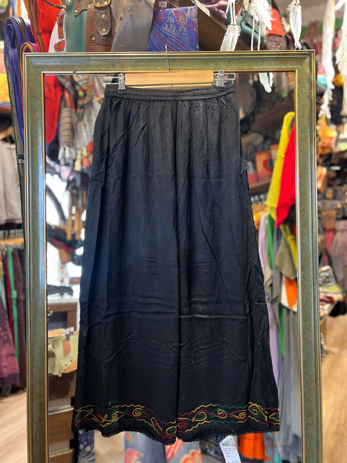 Kapaklı İşli Pantolon 