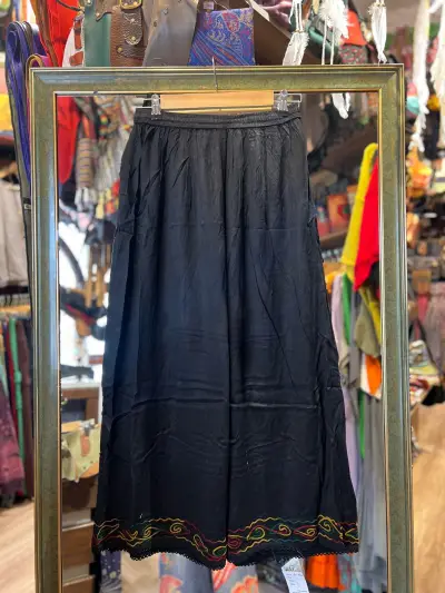 Kapaklı İşli Pantolon 