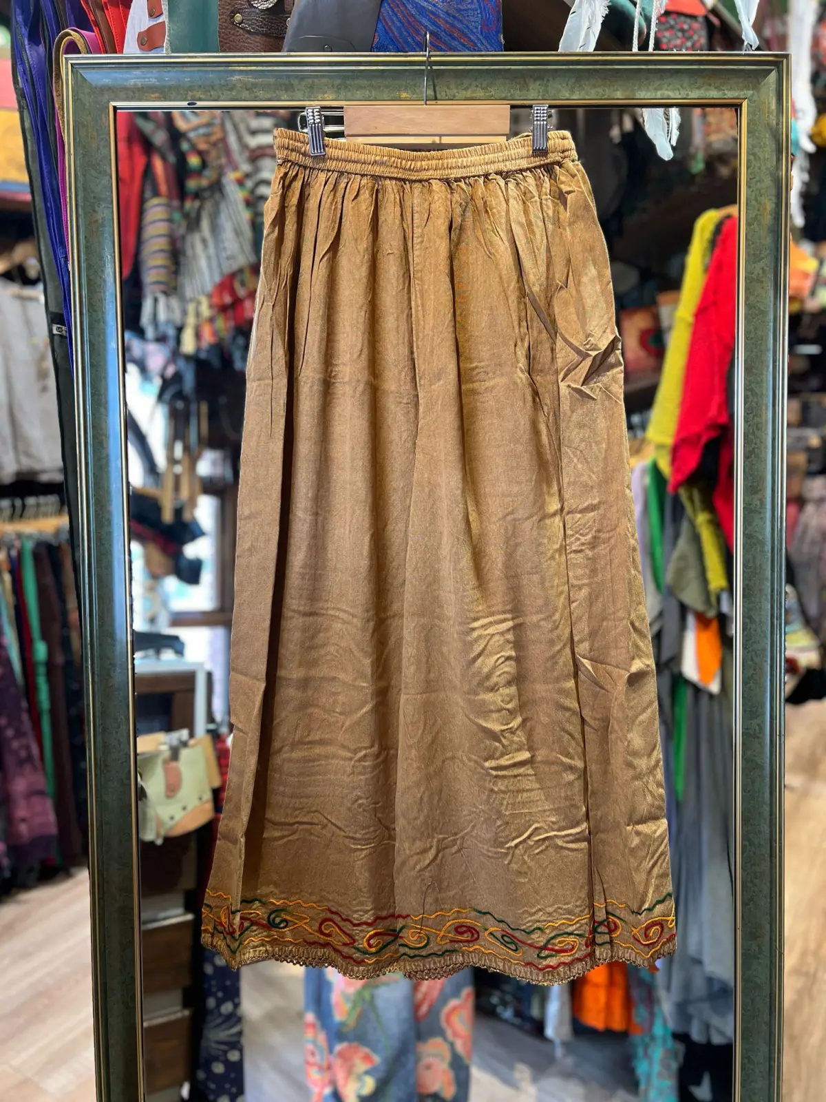 Kapaklı İşli Pantolon 