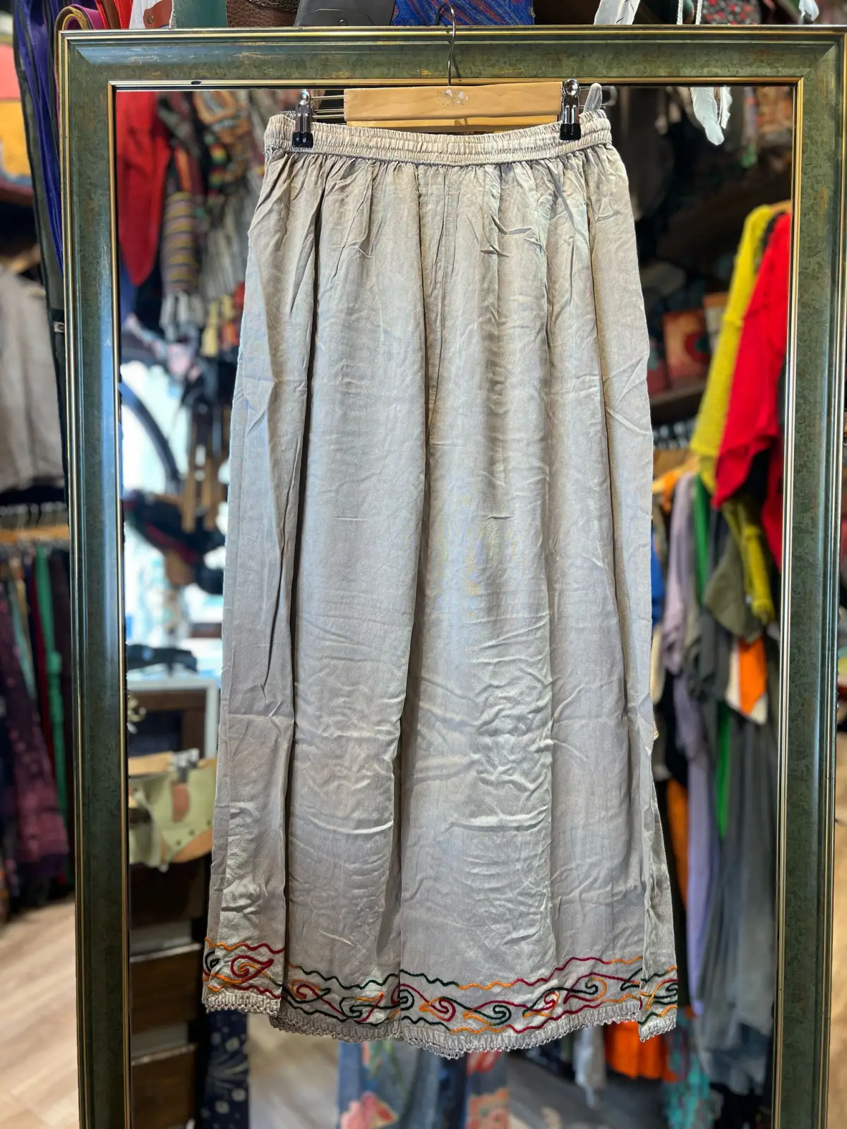 Kapaklı İşli Pantolon 