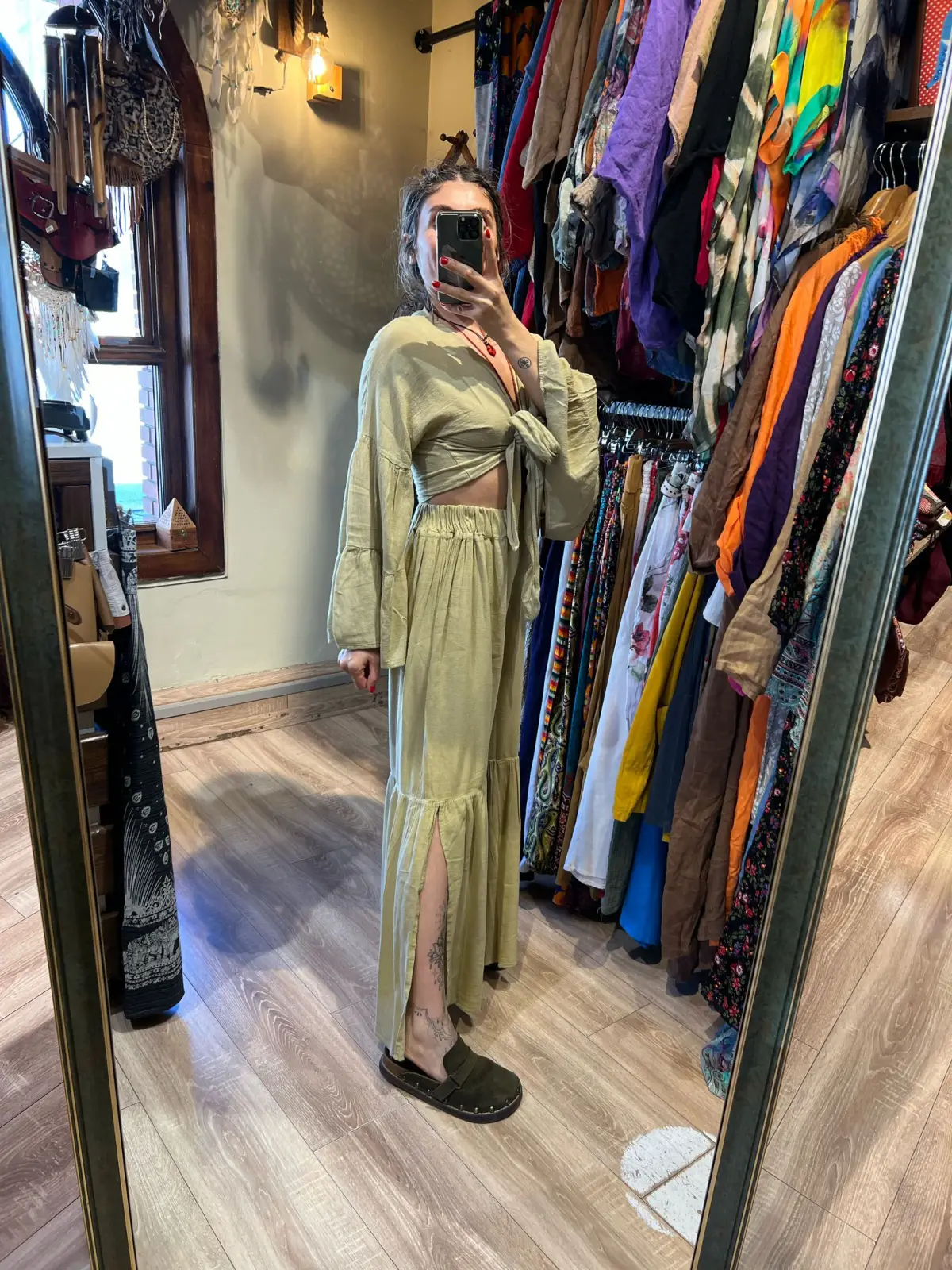 Pamuk Yırtmaçlı Pantolon