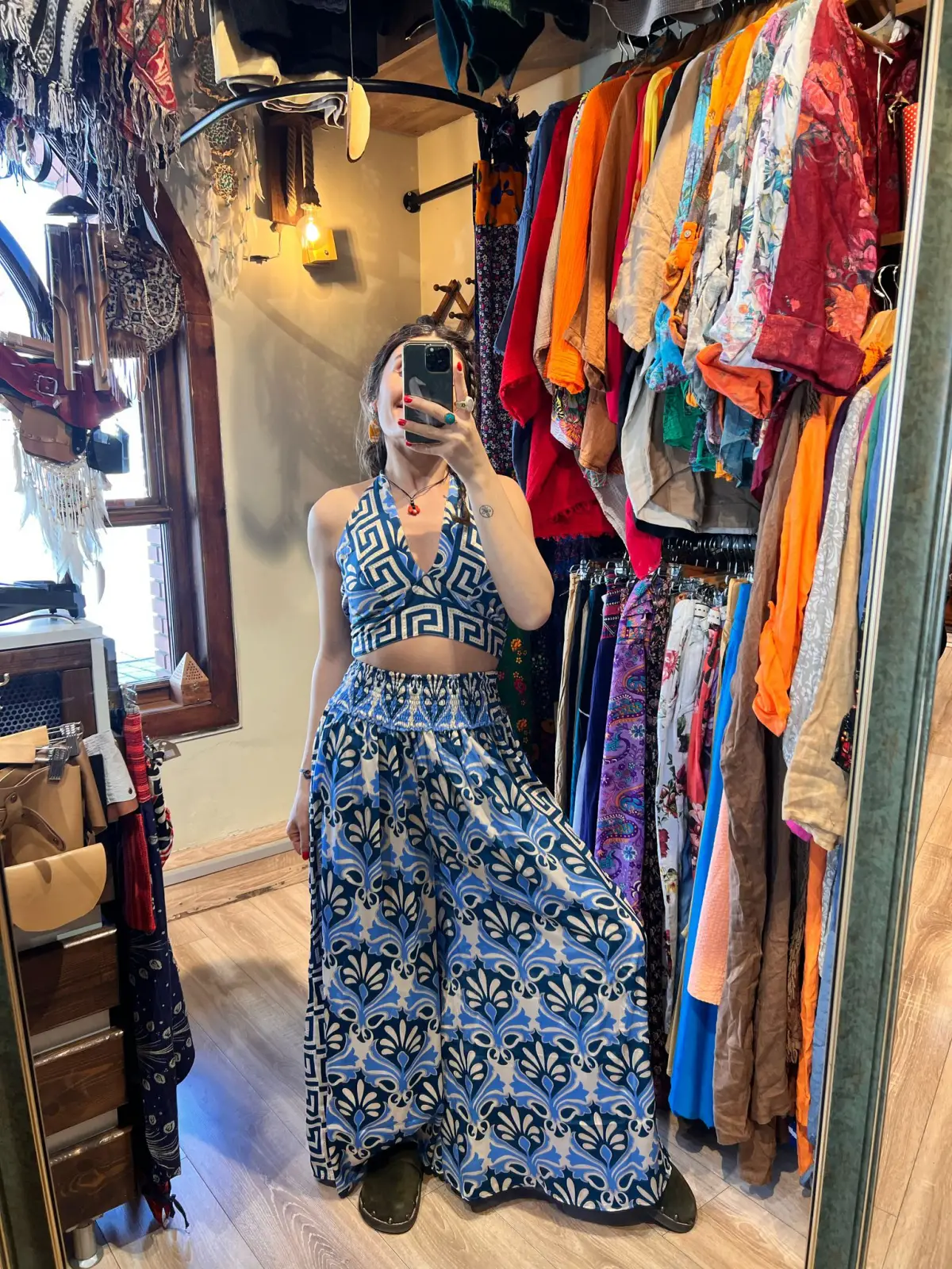 Büstiyerli İpek Takim