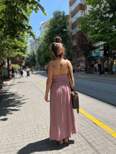 Nala Elbise