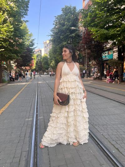 Gülüşlü Elbise