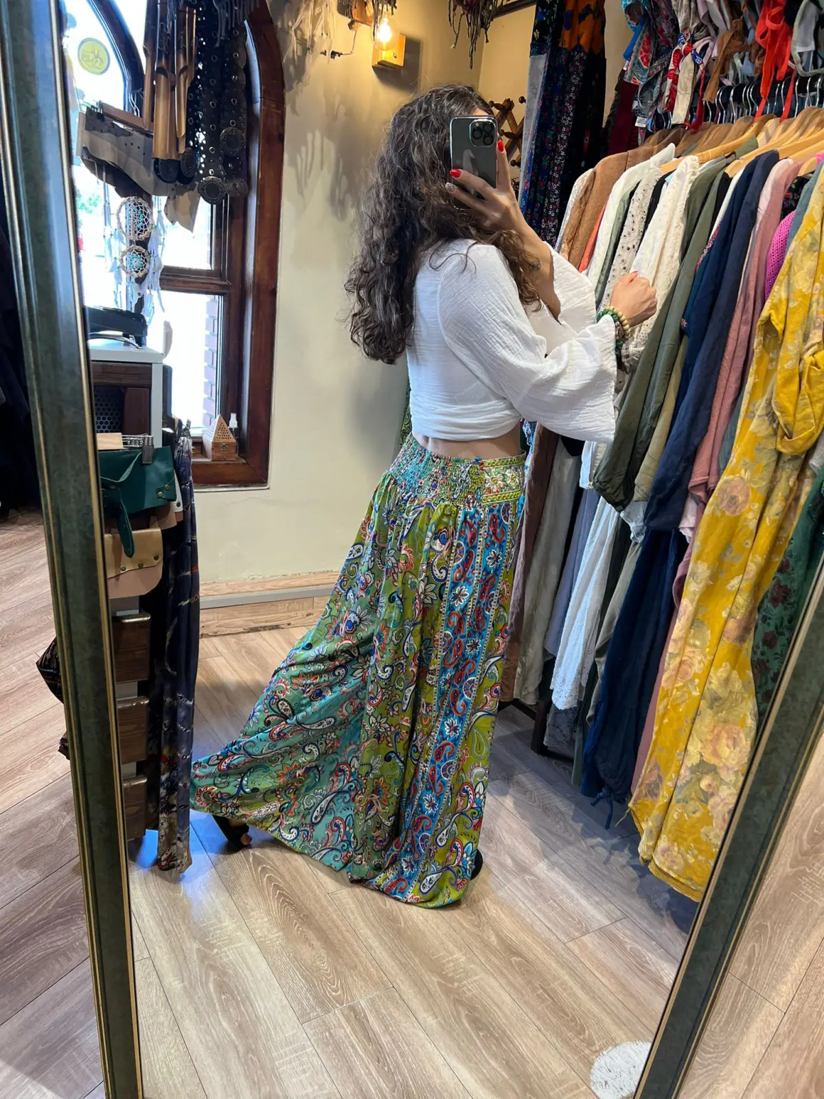 Beli İşli İpek Desenli Pantolon