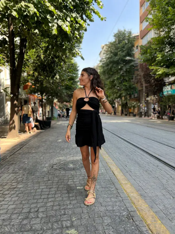 Nili Elbise