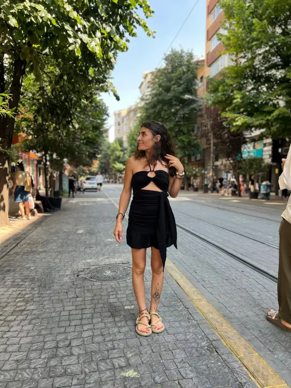 Nili Elbise