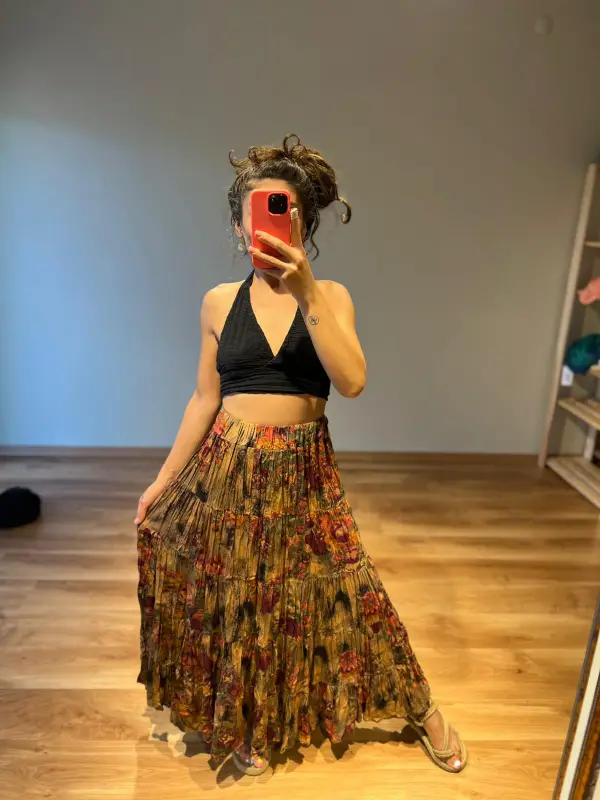 Tiril Etek