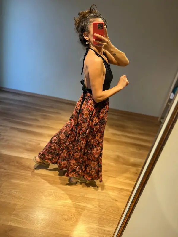 Tiril Etek