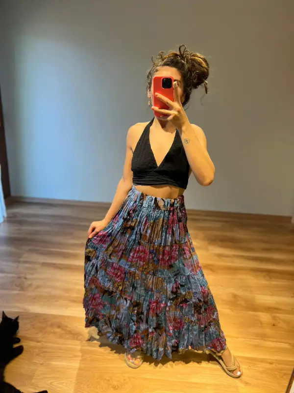 Tiril Etek