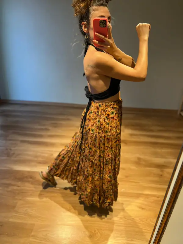 Tiril Etek