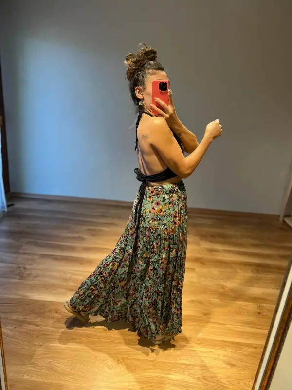 Tiril Etek