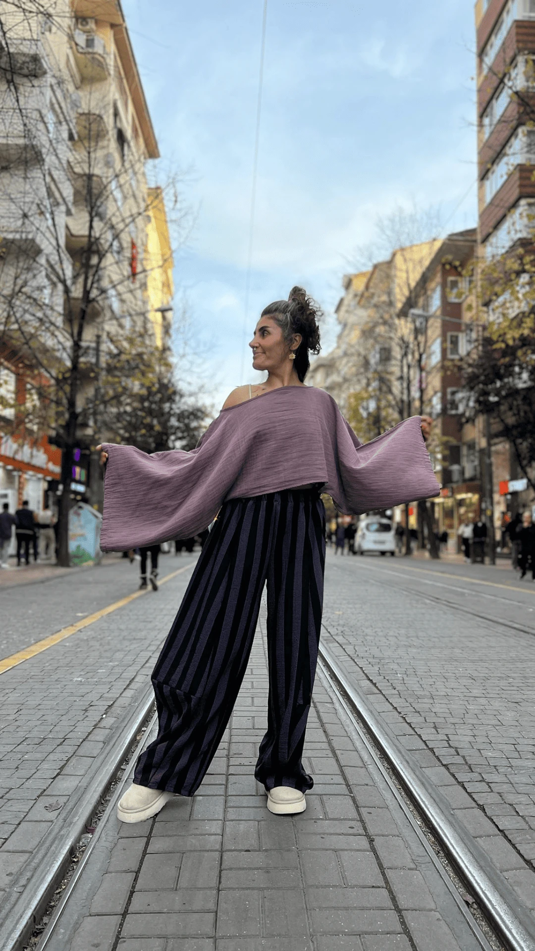 Kulaklı Pantolon
