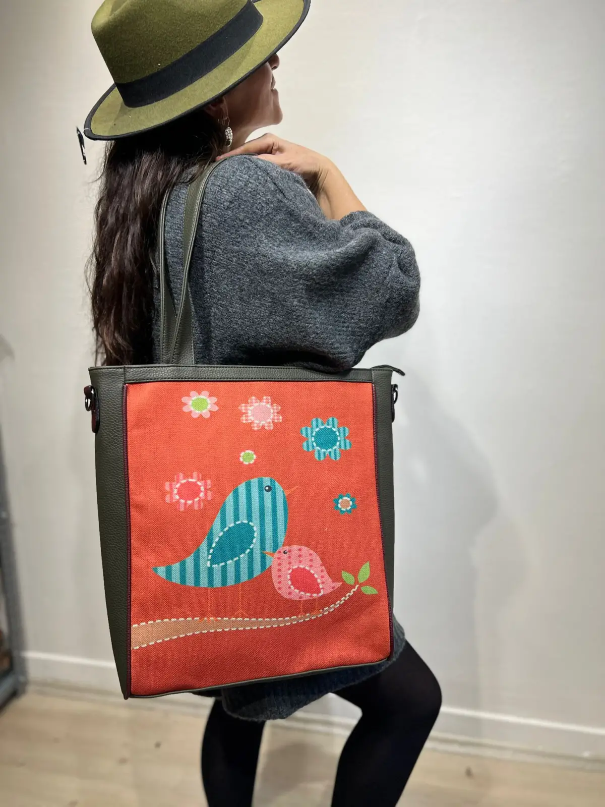 Büyük Kol Çantası