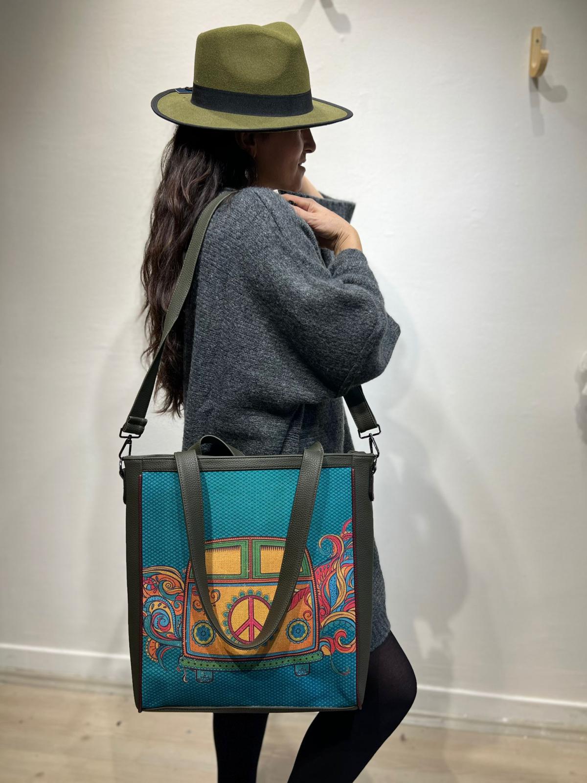 Büyük Kol Çantası