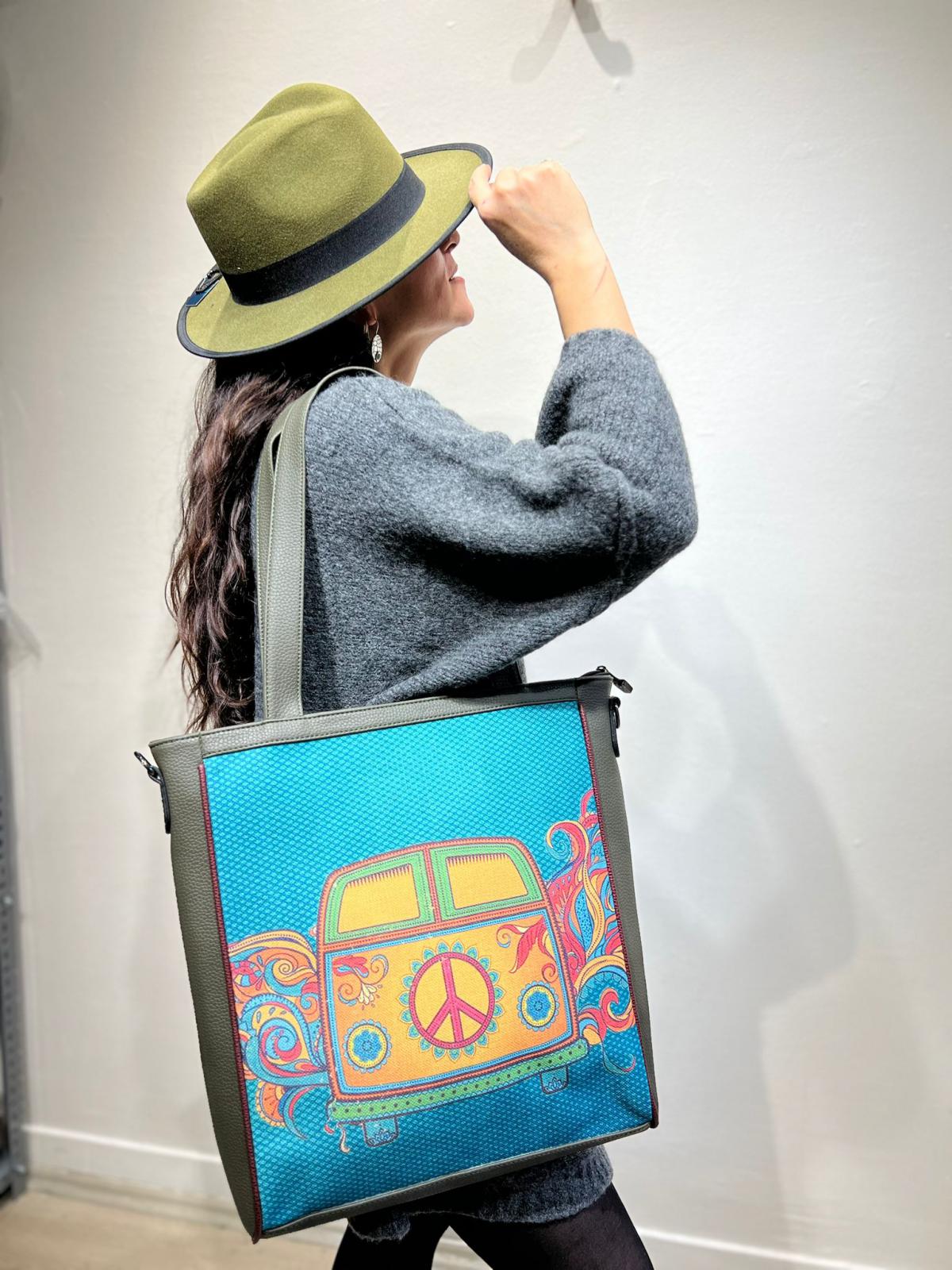 Büyük Kol Çantası