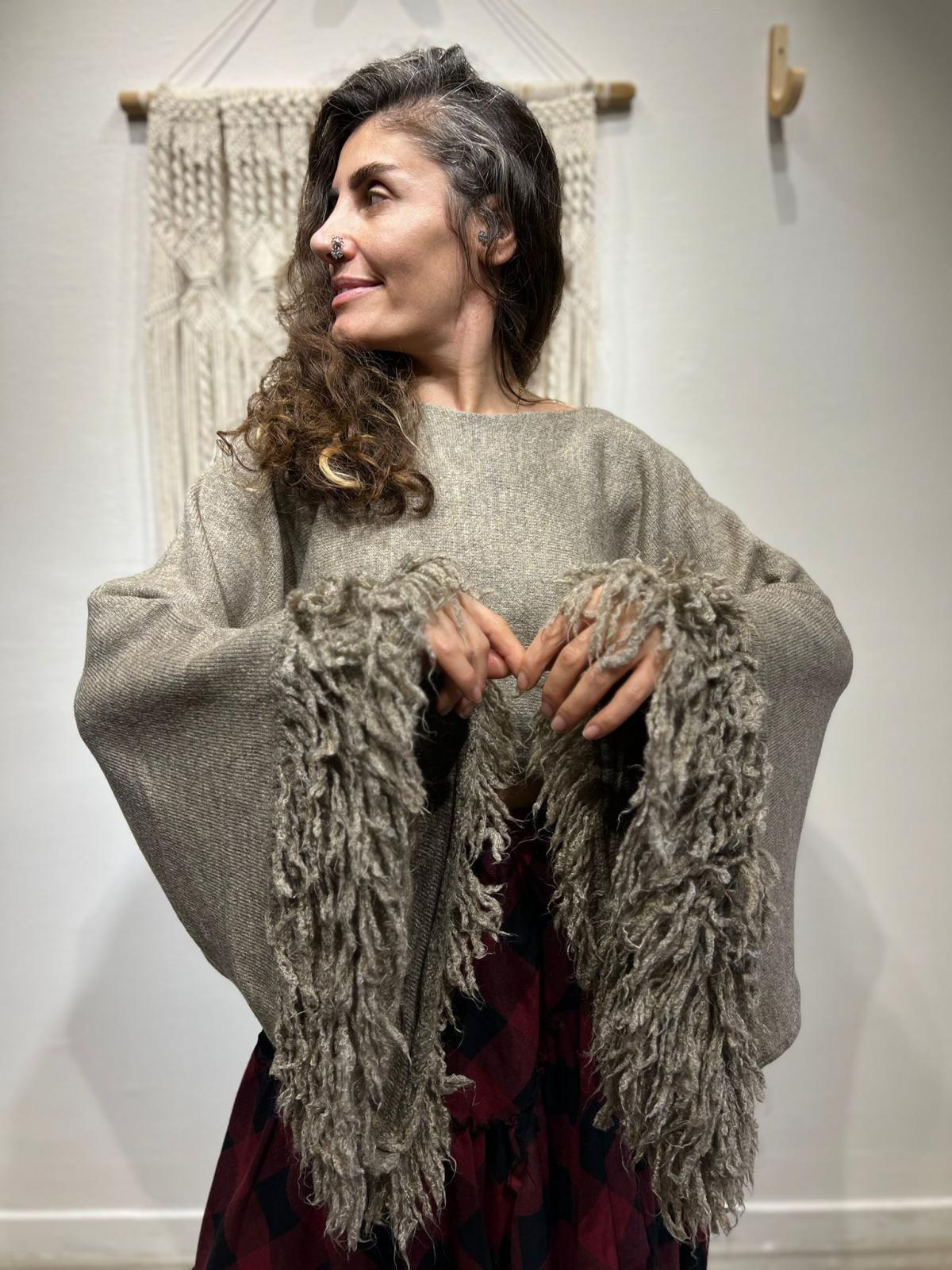 İspanyol Kol Püskül Bluz