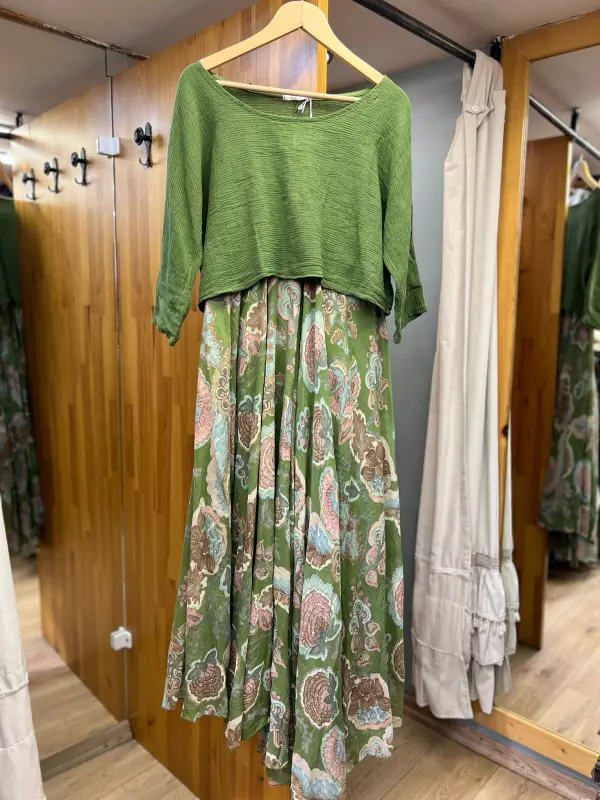 Çiçekli Bluzlu Elbise