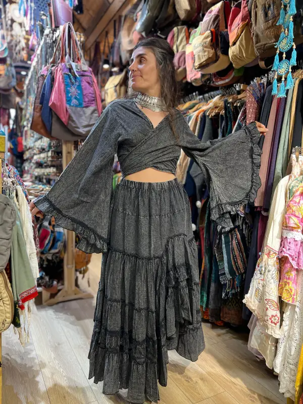 Takım İspanyol Şeli Bluz Etek