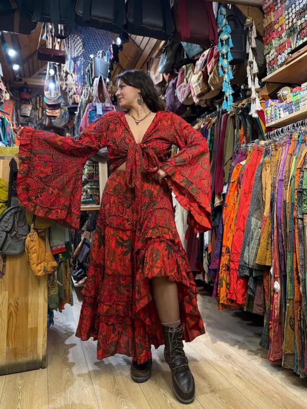 Takım Desenli İspanyol Şeli Bluz Etek