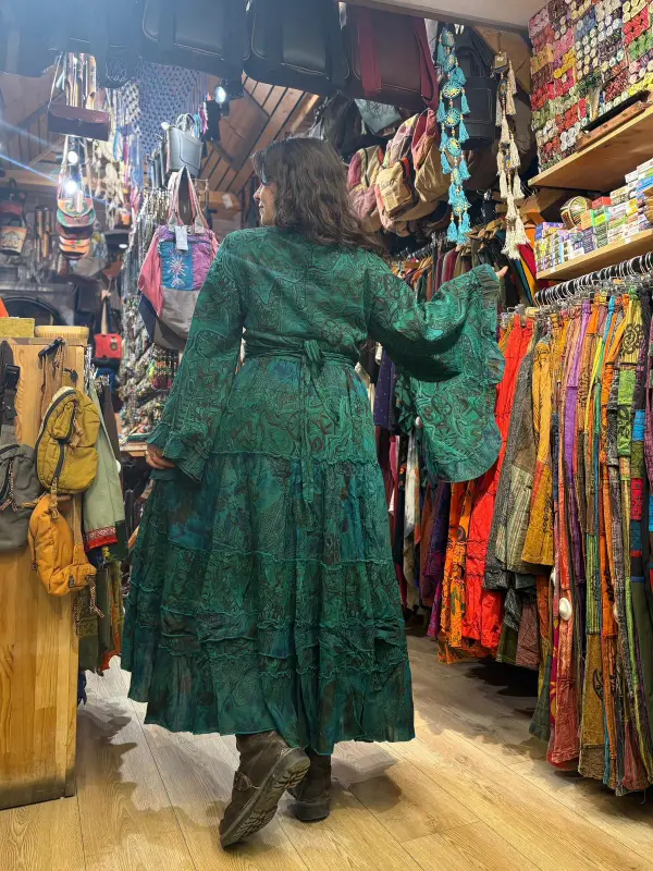 Takım Desenli İspanyol Şeli Bluz Etek