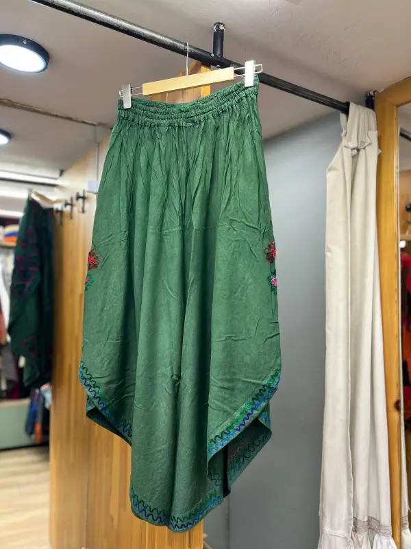 İşlemeli Ari Pantalon