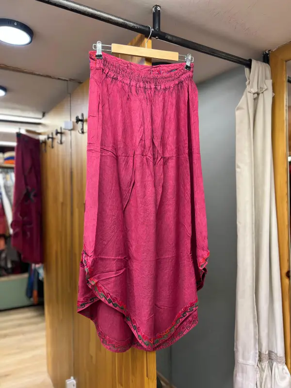 İşlemeli Ari Pantalon