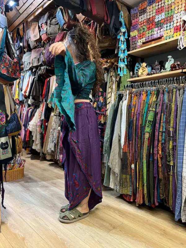 İşlemeli Ari Pantalon