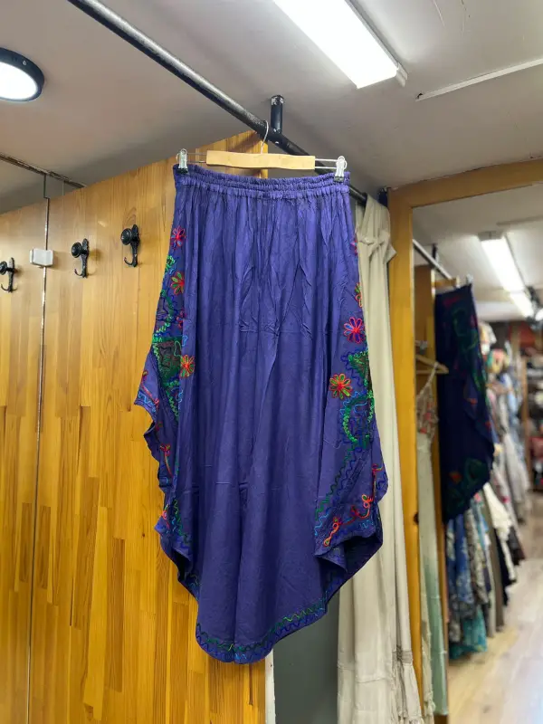 İşlemeli Desenli Pantolon